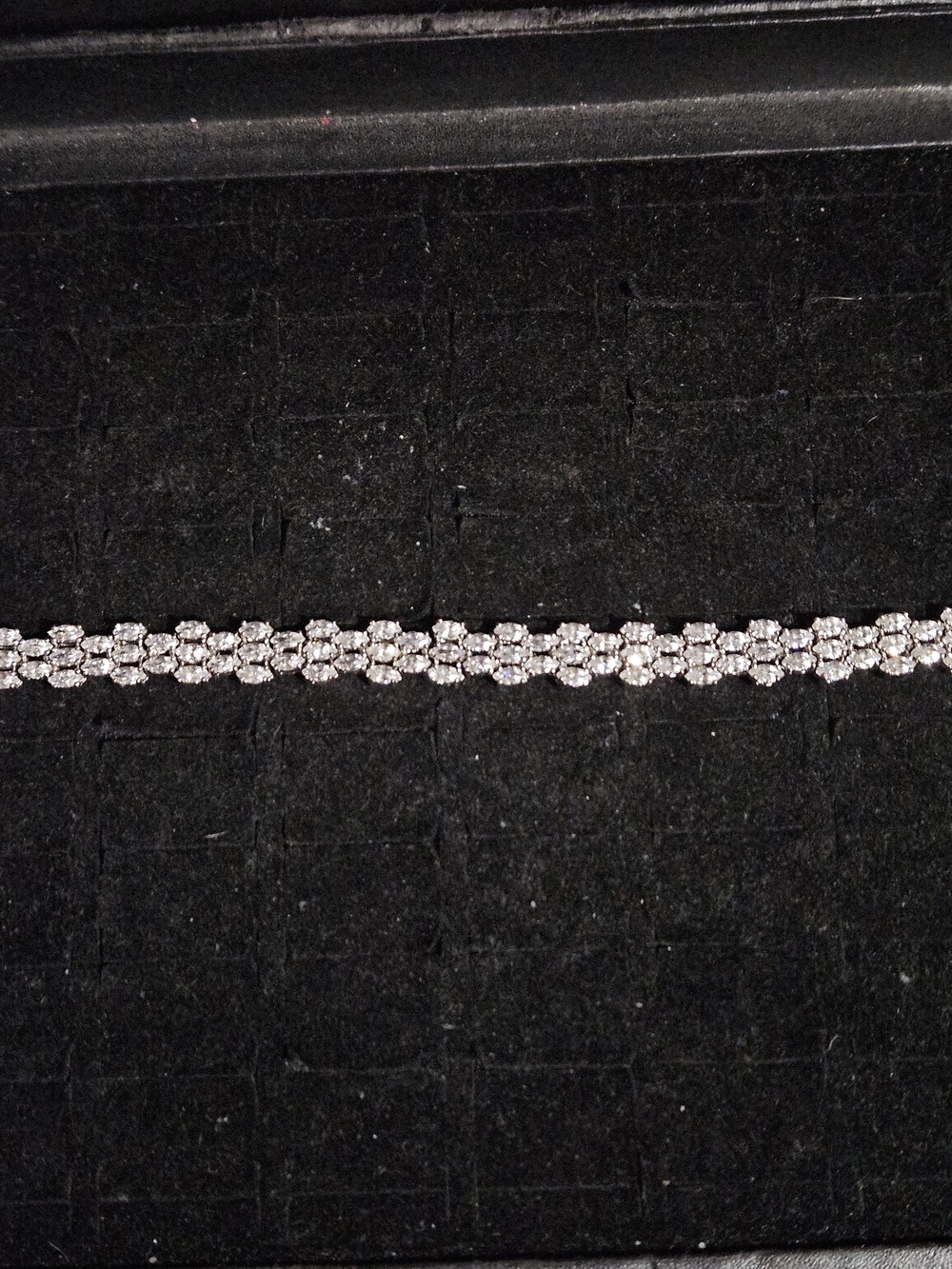 Classic Silver Crystal Tennis Bracelet - Elegant Women's Jewelry